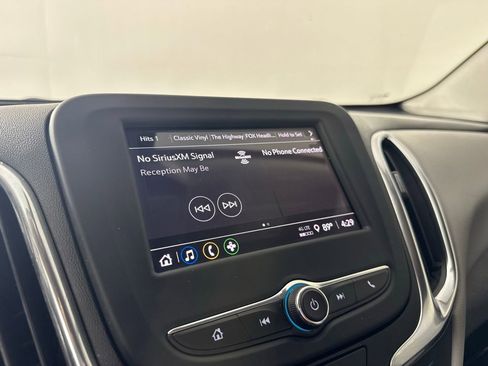 Used 2022 Chevrolet Equinox LS AWD/4WD image 21