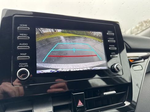 Used 2024 Toyota Camry SE image 13