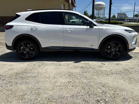 Certified 2025 Buick Envision Sport Touring AWD/4WD image 4