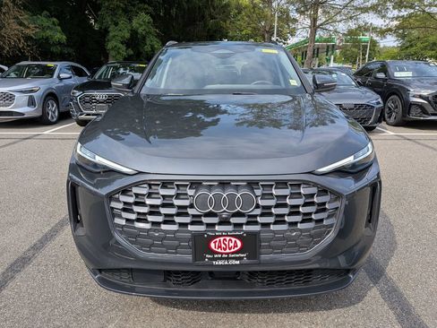 Used 2025 Audi Q5 Premium Plus w/ Premium Plus AWD/4WD image 8
