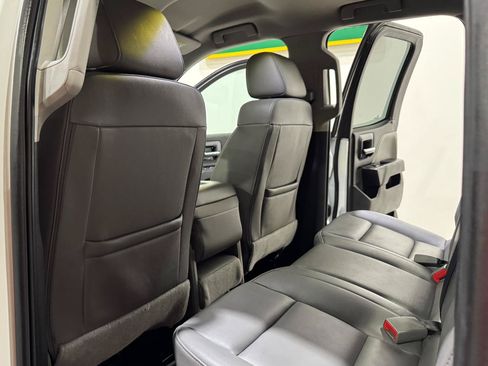 Used 2019 Chevrolet Silverado 2500 W/T AWD/4WD image 17