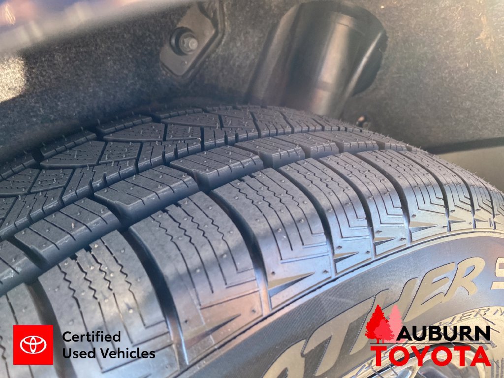 Certified 2019 Toyota Sienna Limited Premium w/ Carpet Mat Package AWD/4WD image 25