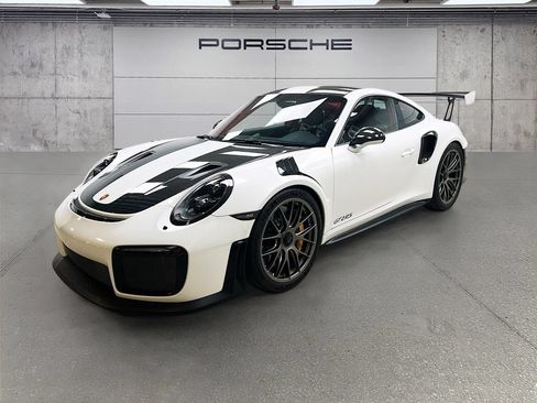 Certified 2018 Porsche 911 GT2 RS RWD image 1