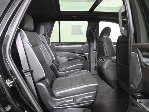 Used 2025 Cadillac Escalade Sport w/ Touring Package AWD/4WD image 16