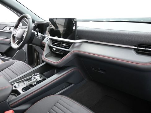 New 2026 Ford Explorer ST-Line w/ ST-Line Street Pack image 26