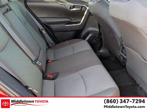 Certified 2025 Toyota RAV4 XLE AWD/4WD image 31
