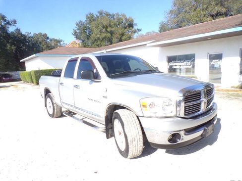 Used 2007 Dodge Ram 1500 Truck SLT image 3