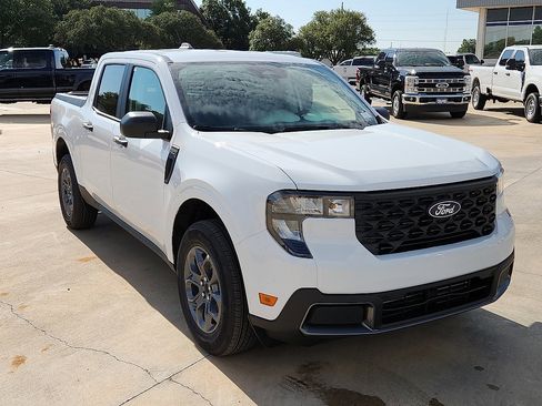 New 2025 Ford Maverick XLT w/ Equipment Group 302A image 4