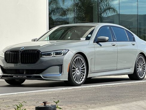 Used 2022 BMW ALPINA B7 xDrive w/ Luxury Rear Seating Package AWD/4WD image 7