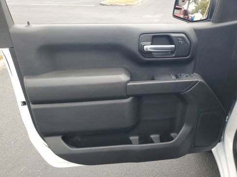 Used 2024 GMC Sierra 1500 Pro w/ Pro Value Package image 8