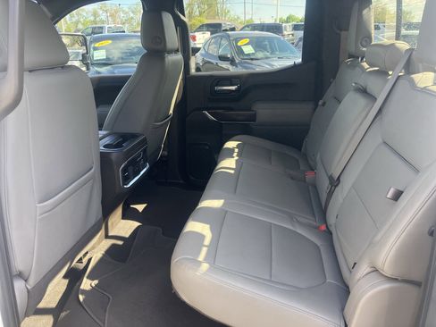 Used 2021 GMC Sierra 1500 SLT w/ SLT Premium Plus Package AWD/4WD image 15