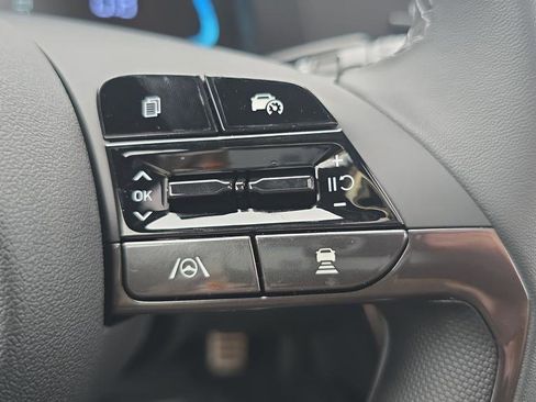 New 2026 Hyundai Elantra SEL Sport Premium FWD image 11