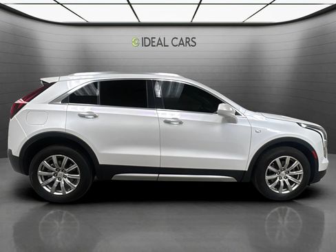Used 2019 Cadillac XT4 Premium Luxury w/ Cold Weather Package FWD image 4
