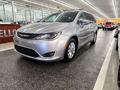 Used 2017 Chrysler Pacifica Touring-L