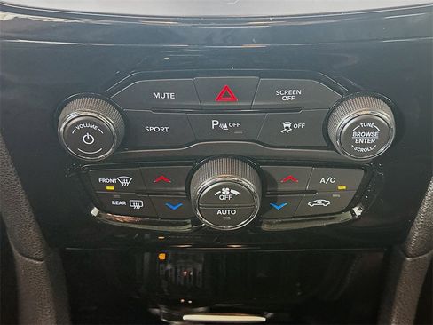 Used 2023 Chrysler 300 S image 18