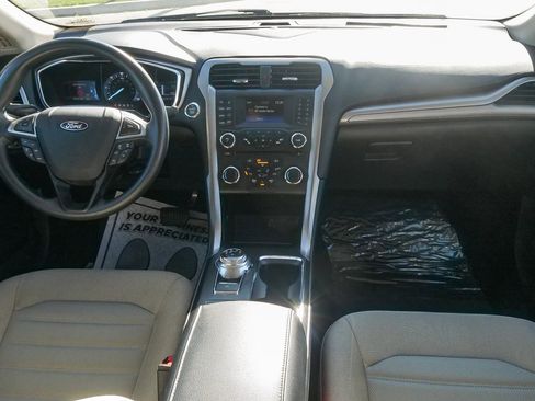 Used 2018 Ford Fusion S image 11