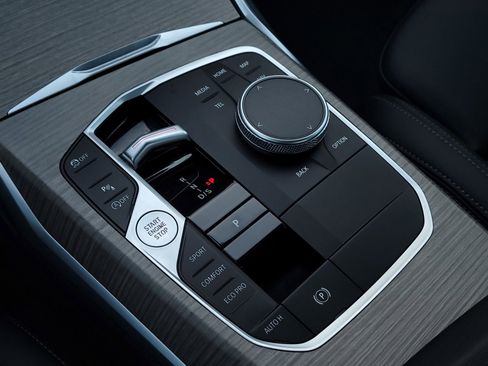 Used 2025 BMW 330i xDrive Sedan image 17