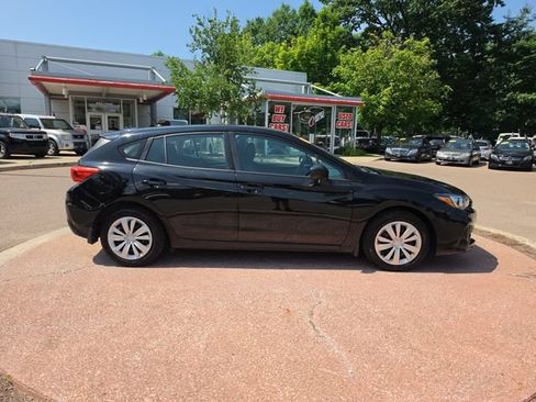 Used 2017 Subaru Impreza 2.0i AWD/4WD image 6
