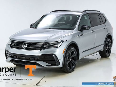 Used 2023 Volkswagen Tiguan SE R-Line AWD/4WD image 39