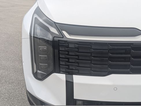 Used 2026 Kia Sportage SX image 10