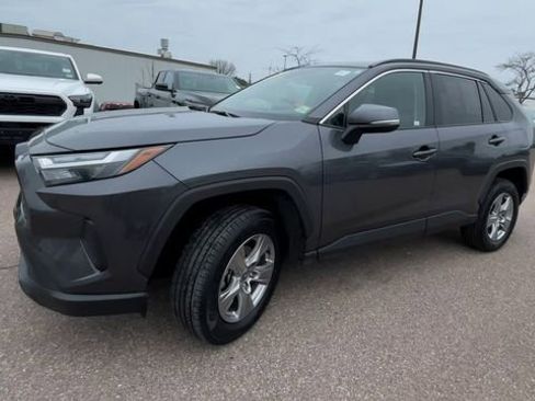 Used 2025 Toyota RAV4 XLE image 6