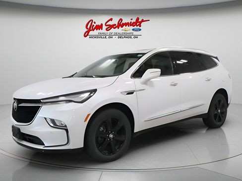 Used 2023 Buick Enclave Essence w/ Experience Buick Package AWD/4WD image 2