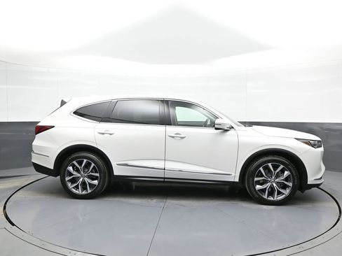 Certified 2024 Acura MDX SH-AWD w/ Technology Package image 5