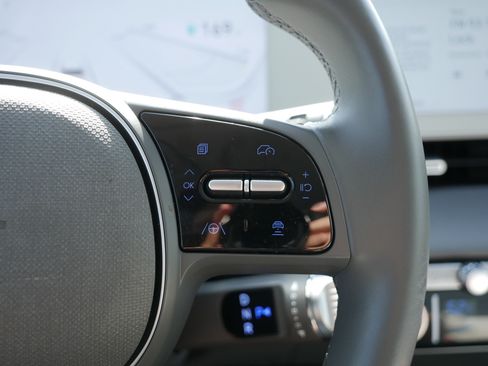 Certified 2024 Hyundai Ioniq 5 Limited AWD/4WD image 29