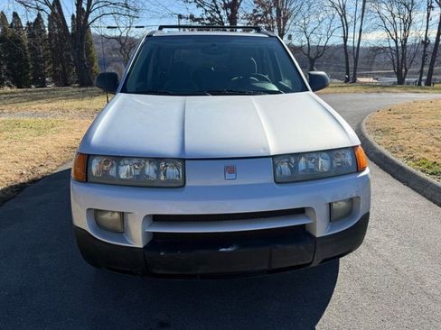 Used 2003 Saturn Vue AWD V6 image 2