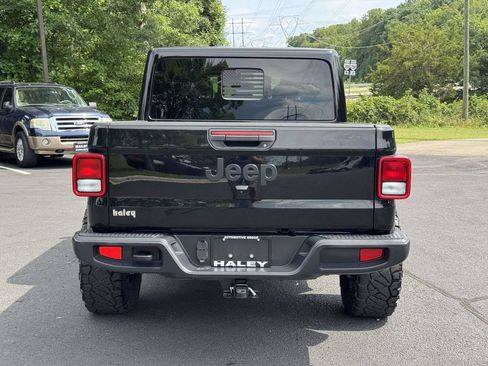 Used 2024 Jeep Gladiator Sport AWD/4WD image 22
