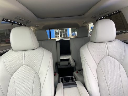 Used 2026 Toyota Grand Highlander FWD image 22