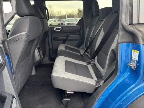 Used 2025 Ford Bronco Big Bend image 18