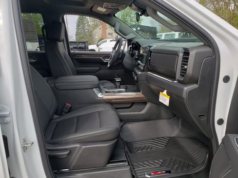 New 2026 Chevrolet Silverado 1500 LT w/ Z71 Off-Road Package image 19