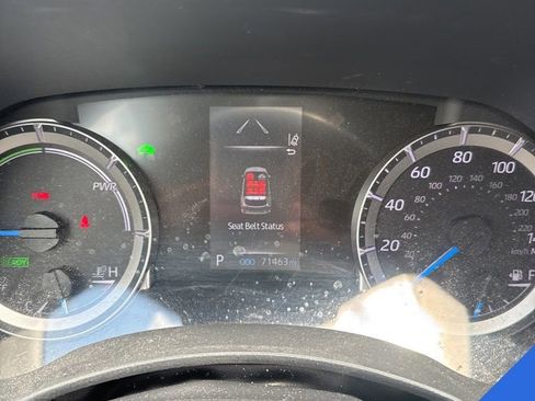 Used 2021 Toyota Highlander LE AWD/4WD image 10