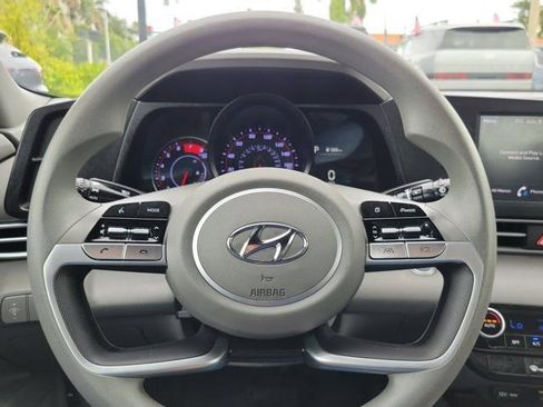 Certified 2023 Hyundai Elantra SEL FWD image 18