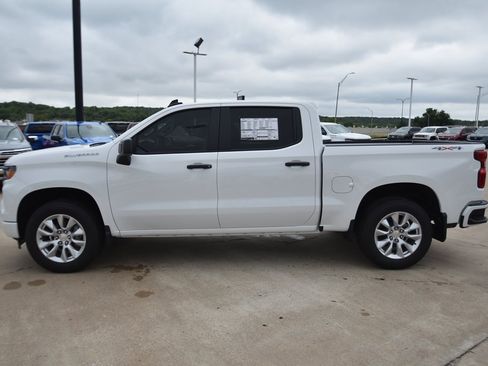 New 2026 Chevrolet Silverado 1500 Custom image 8