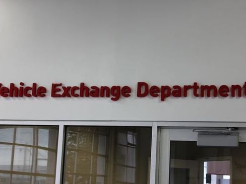 Used 2019 Jeep Wrangler Unlimited Sahara w/ Safety Group AWD/4WD image 19