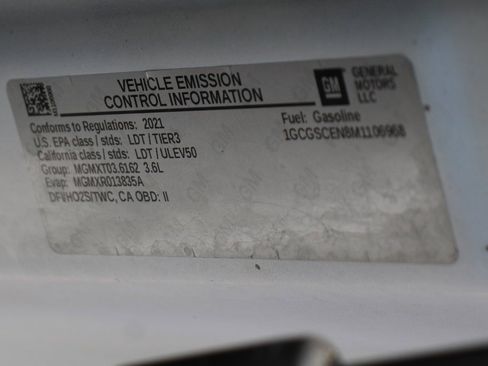 Used 2021 Chevrolet Colorado LT w/ LT Convenience Package image 13