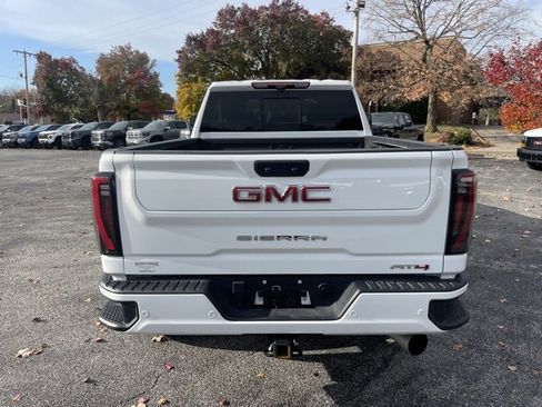 Used 2024 GMC Sierra 2500 AT4 w/ AT4 Premium Plus Package image 5