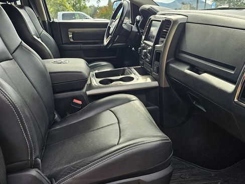 Used 2018 RAM 2500 Laramie w/ Sport Appearance Group AWD/4WD image 6