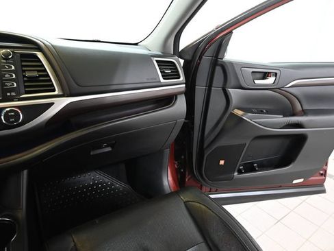 Used 2014 Toyota Highlander Limited AWD/4WD image 33
