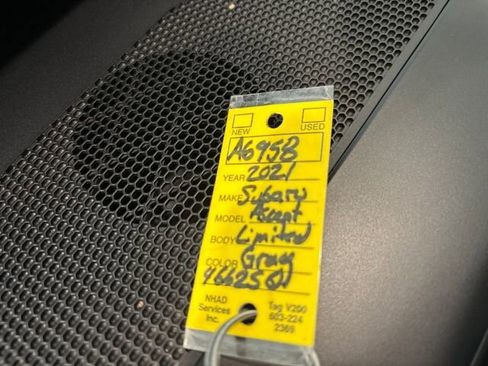 Used 2021 Subaru Ascent Limited image 32