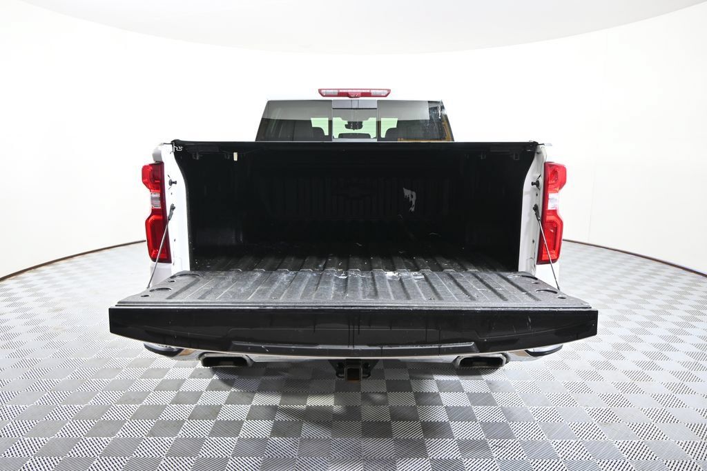 Used 2025 Chevrolet Silverado 1500 LTZ w/ LTZ Premium Package AWD/4WD image 6