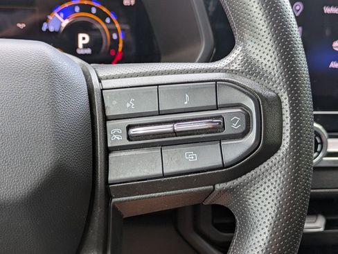 Used 2024 Chevrolet Colorado W/T RWD image 24