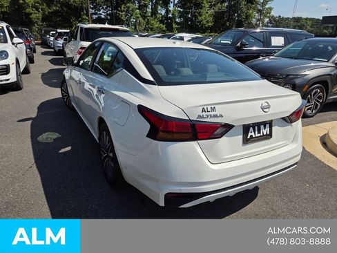 Used 2025 Nissan Altima 2.5 SV FWD image 25