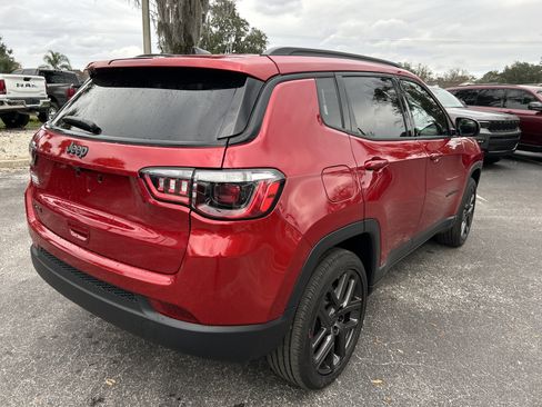 New 2026 Jeep Compass Latitude image 7