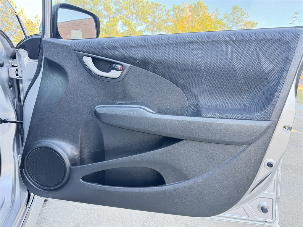 Used 2011 Honda Fit Sport image 91