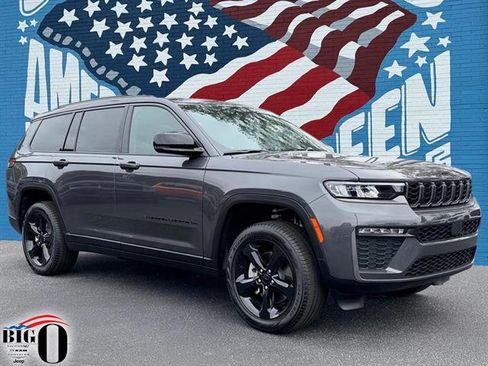 New 2026 Jeep Grand Cherokee L Limited image 1