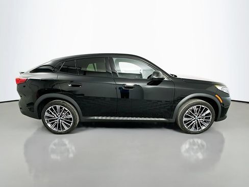 Used 2026 BMW X2 xDrive28i w/ Technology Package AWD/4WD image 4