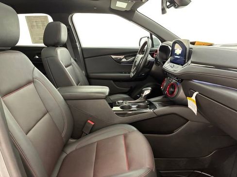 Used 2024 Chevrolet Blazer RS w/ Enhanced Convenience Package image 14